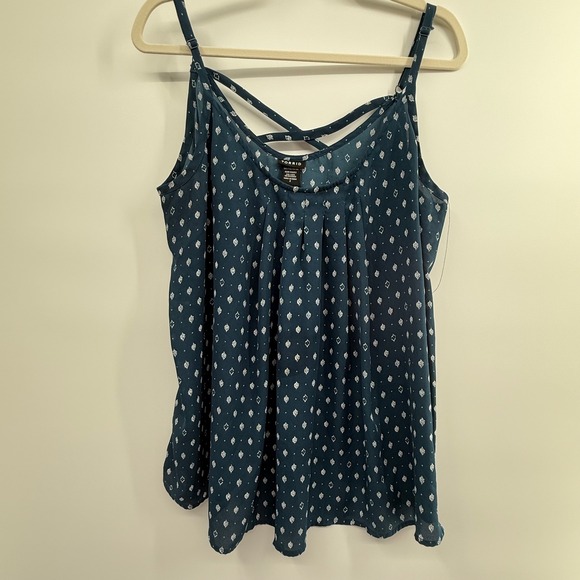 torrid Tops - Torrid Size 2 Plus Navy Printed Strappy Cami Tank Top Adjustable Straps